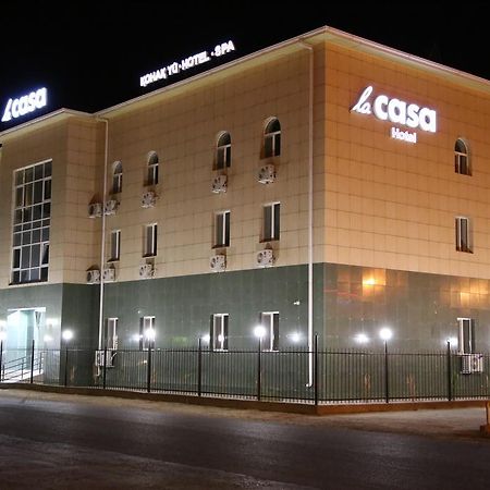 Lacasa Hotel Atyraū Екстериор снимка