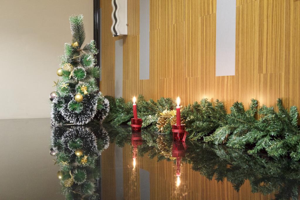 Lacasa Hotel Atyraū Екстериор снимка